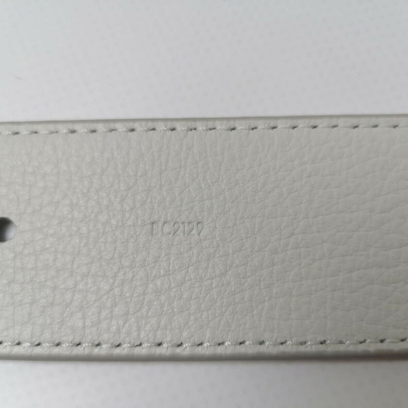 New Authentic Louis Vuitton LV Prism 40 MM Belt M0165 size 36" - Picture 11 of 12